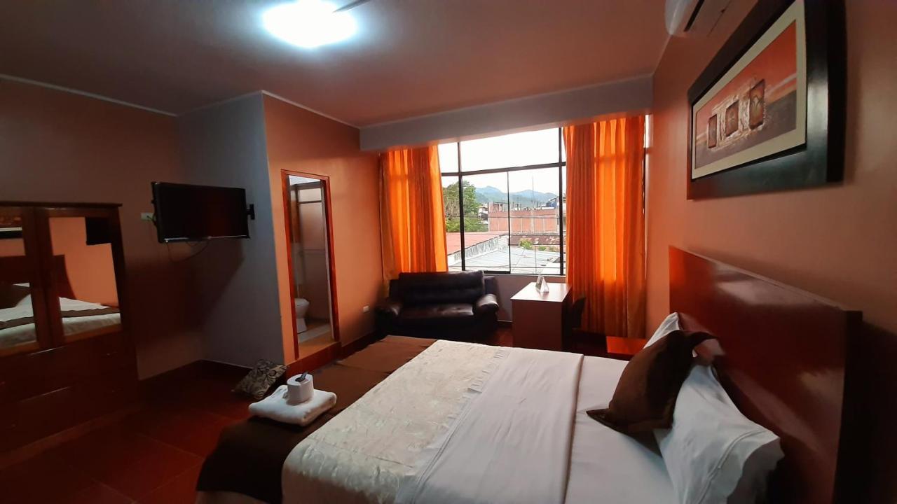 Victtorios Hotel Satipo Ngoại thất bức ảnh