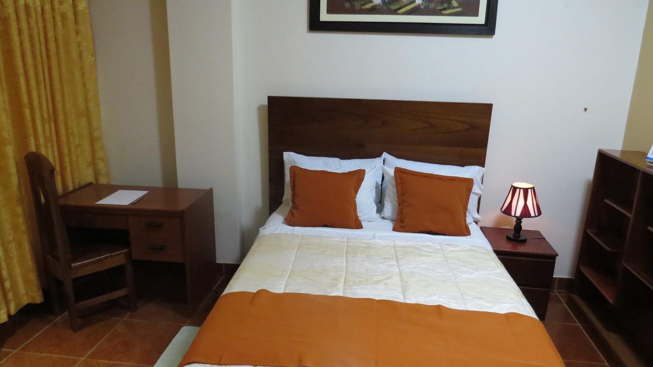 Victtorios Hotel Satipo Ngoại thất bức ảnh