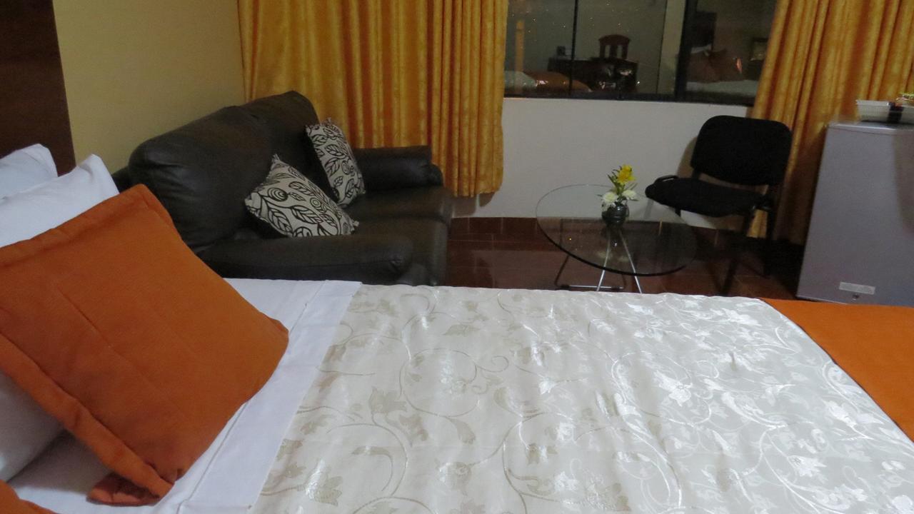 Victtorios Hotel Satipo Ngoại thất bức ảnh