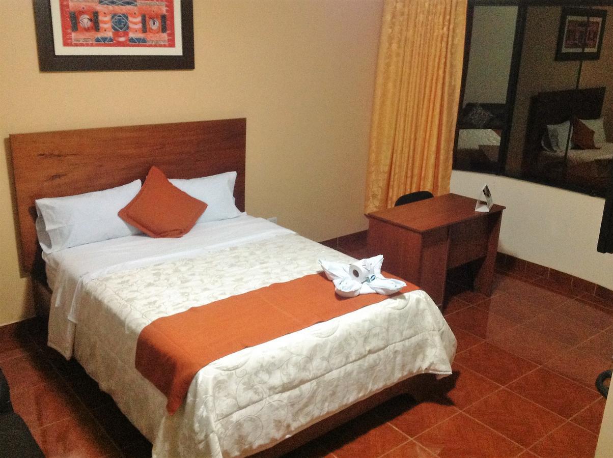 Victtorios Hotel Satipo Ngoại thất bức ảnh
