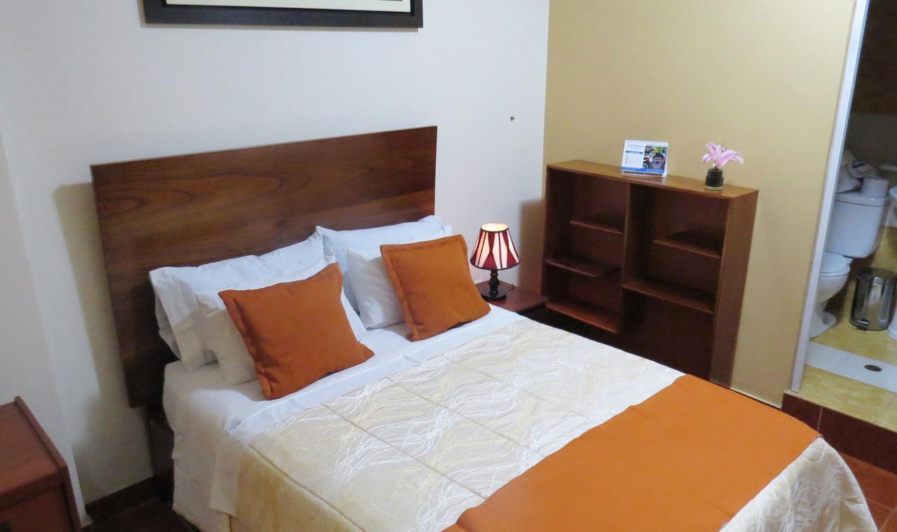 Victtorios Hotel Satipo Ngoại thất bức ảnh
